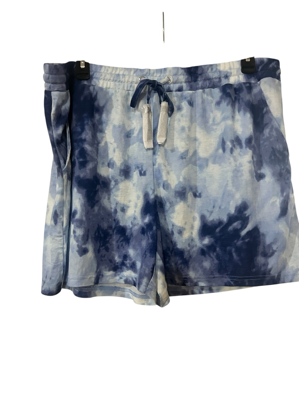 NWOT Belle beach by Kim Gravel Blue Tie-Dye knit Drawstring Shorts